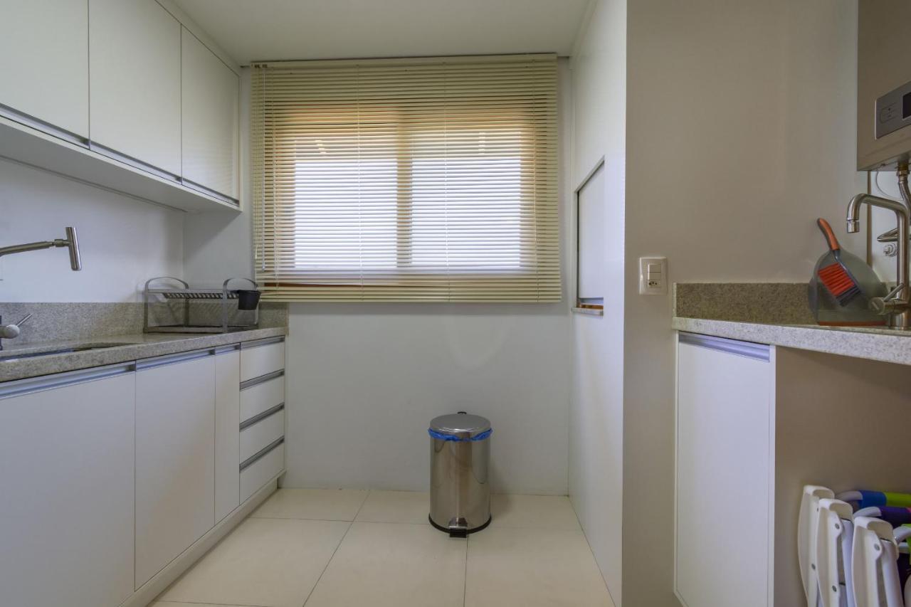 Rosa Edificio Solar Da Encosta Apartment กรามาโด ภายนอก รูปภาพ
